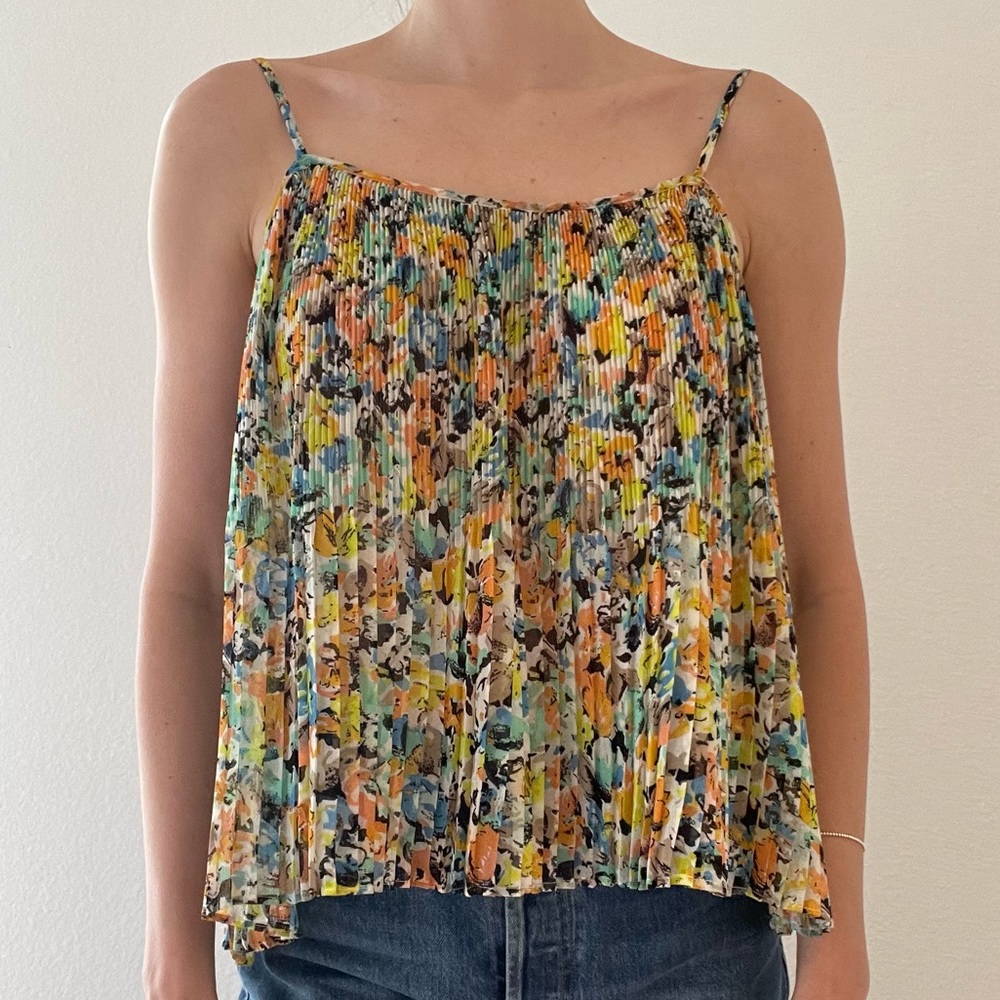 BCBGeneration Pleated Floral Top